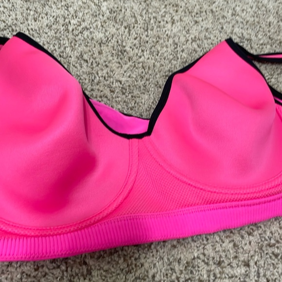 VSX SPORTS BRA 36DD - Picture 3 of 5